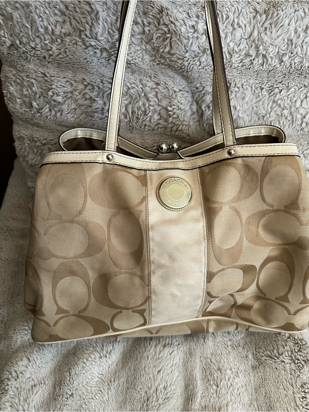 Coach Beige White Kiss lock Signature Canvas Tote Bag